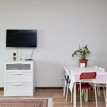 Apartamento Квартира В Самом Центре Столицы Казахстана Astaná Exterior foto